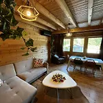 Relaxant Au Bord De L'eau Chalet Bourbourg