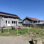 Au Bord De L'eau Chalet Bourbourg